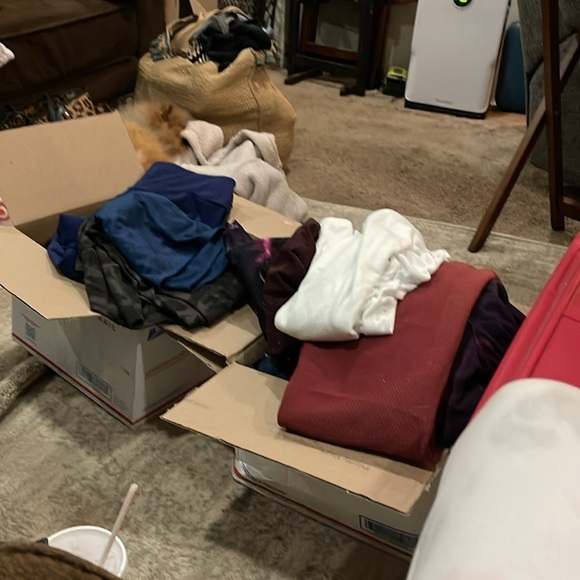 Lululemon all sizes 16, ,18, 2, 4 , 6 , 8 , , lots purses ,Michael - Picture 2 of 4